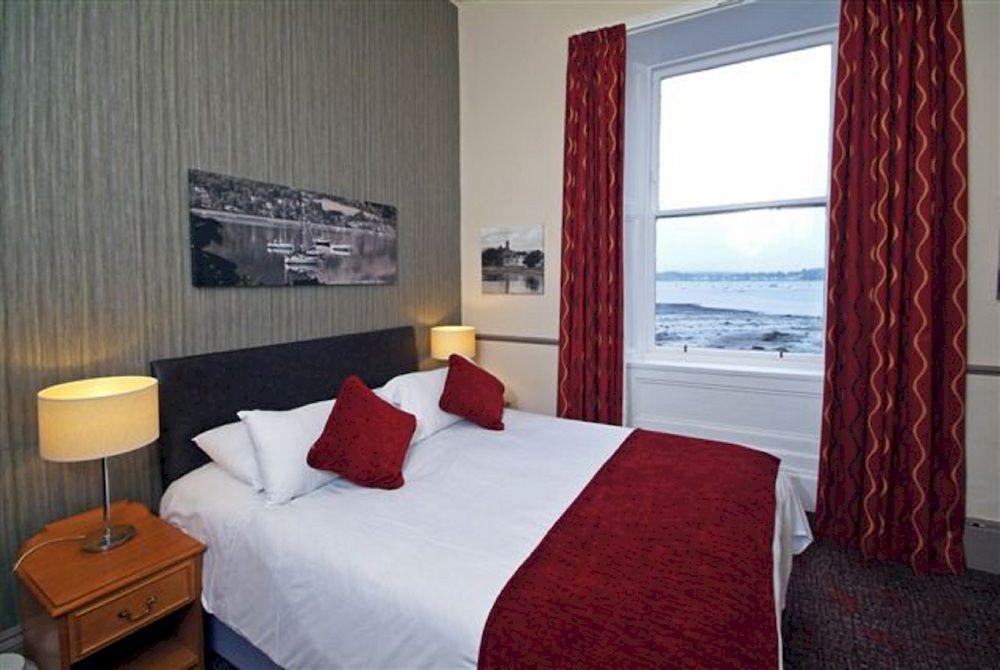Ardencaple Hotel By Greene King Inns Helensburgh Esterno foto